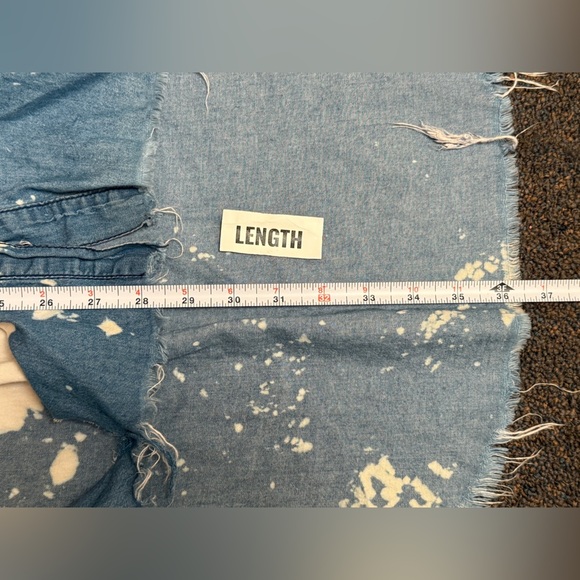 Thrill Jeans Womens High Low Heavily Distressed Button Down Blue Shirt Top Lg. - Picture 14 of 14
